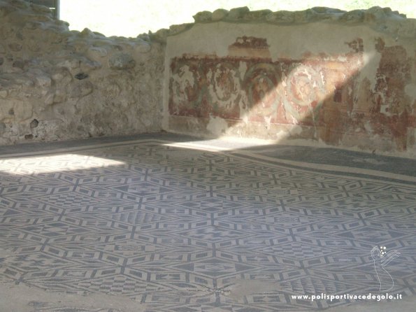 2011 24 Settembre Santuario Minerva Anfiteatro e Museo Archeologico 19