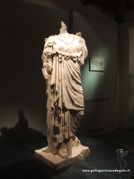 2011 24 Settembre Santuario Minerva Anfiteatro e Museo Archeologico 66